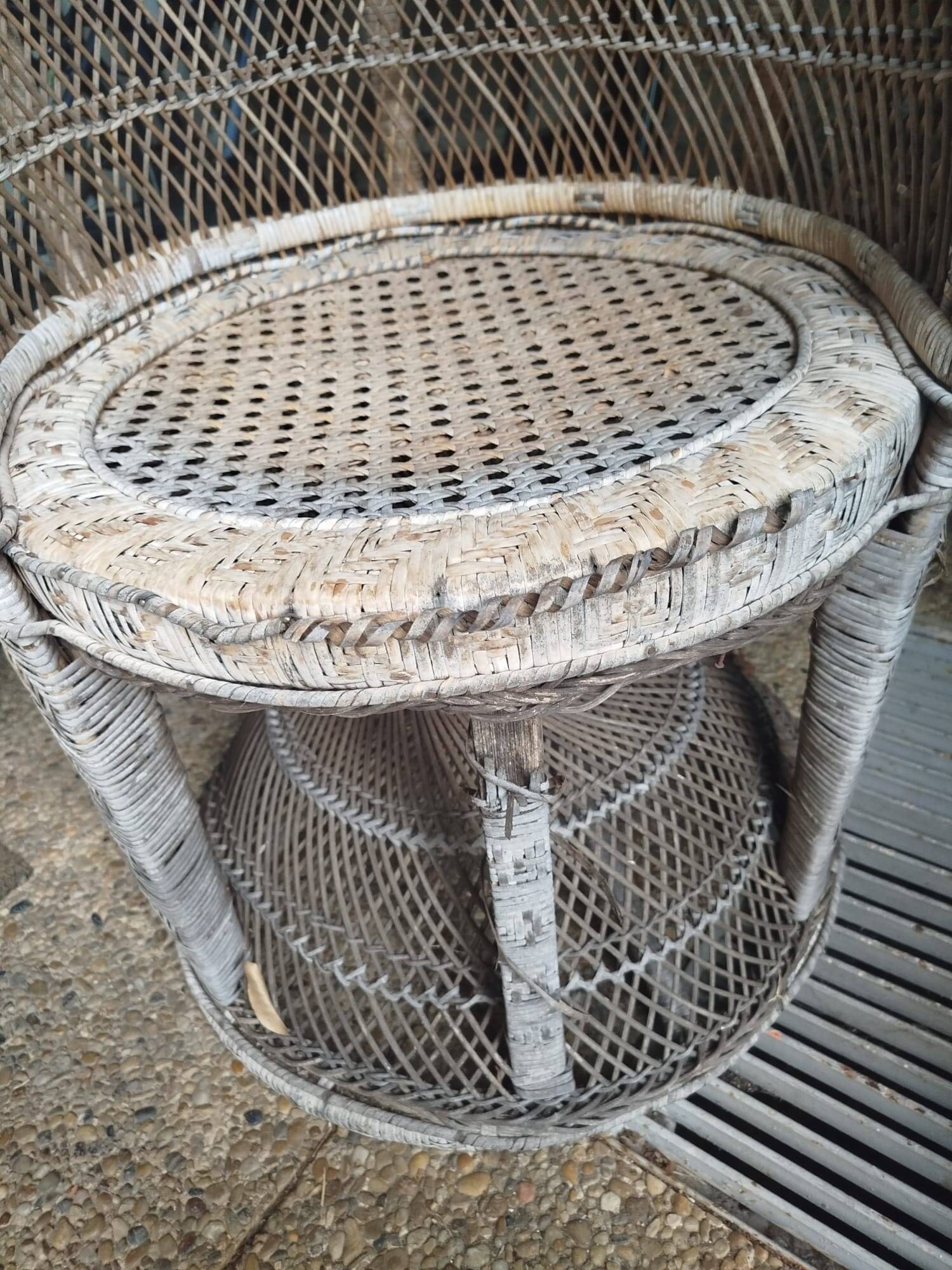 Fauteuil Emmanuelle authentique des années 70 vintage