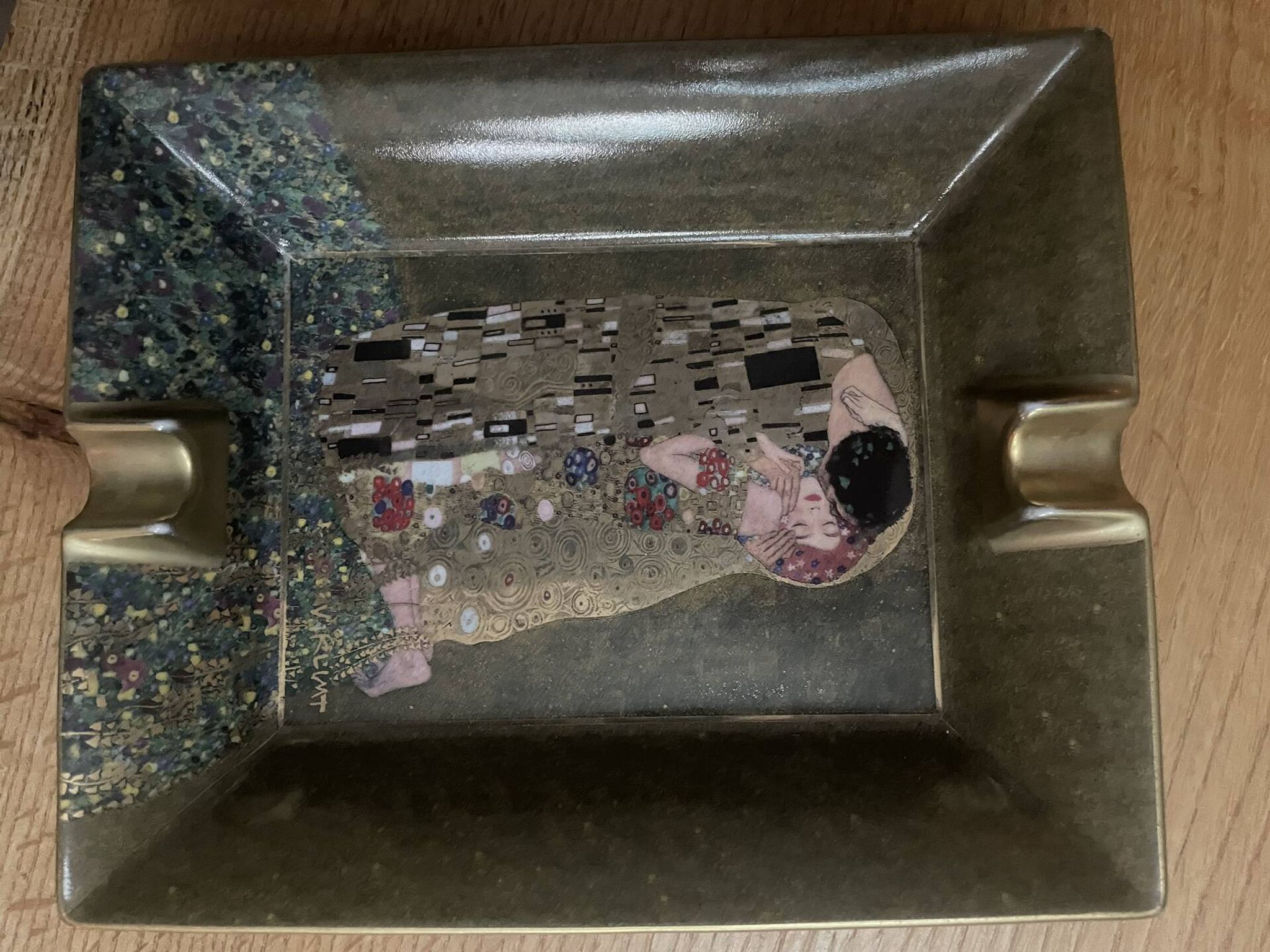 Gustav Klimt ashtray Goebel Artis Orbis The Kiss Art Nouveau