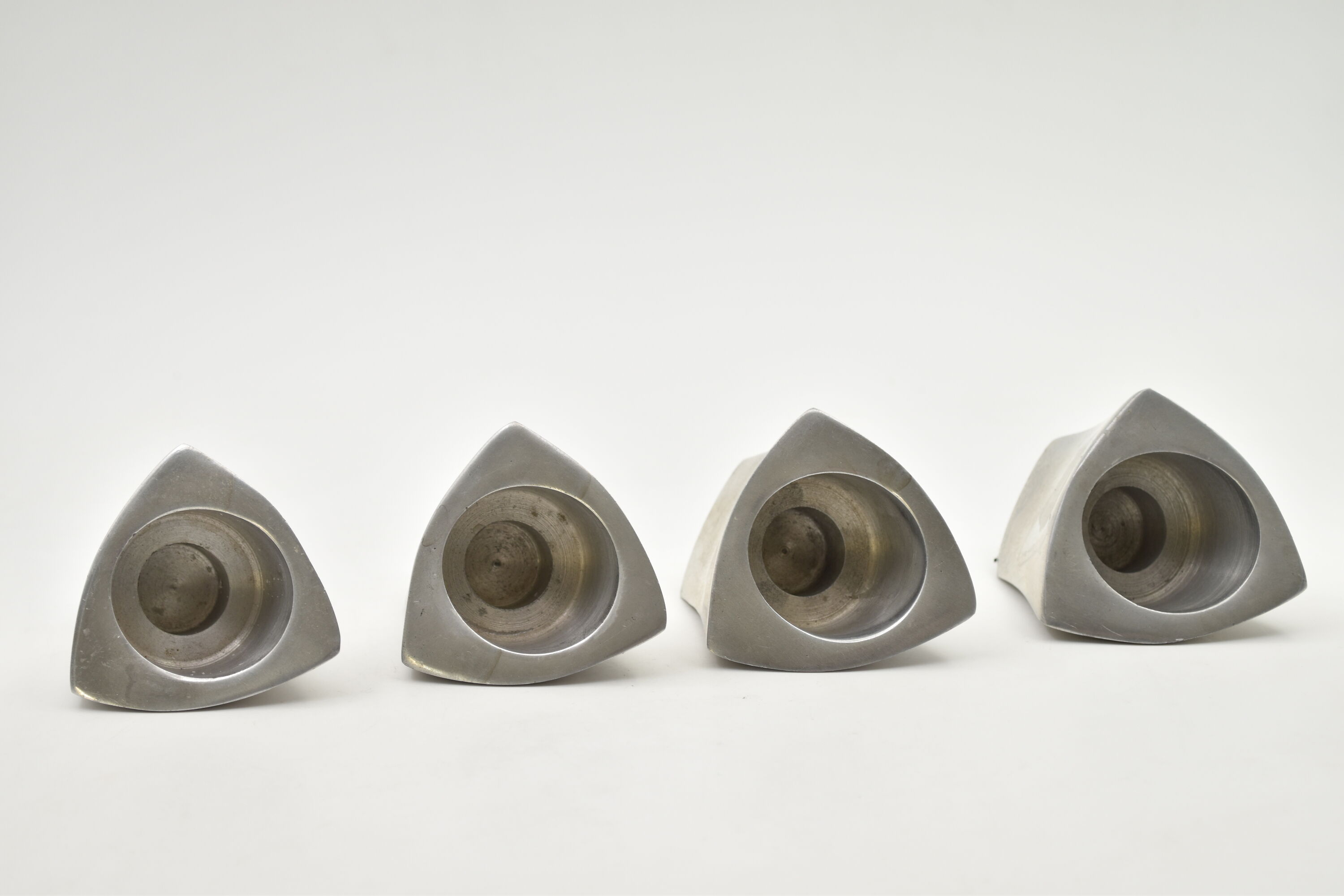 Aluminium design candle holders