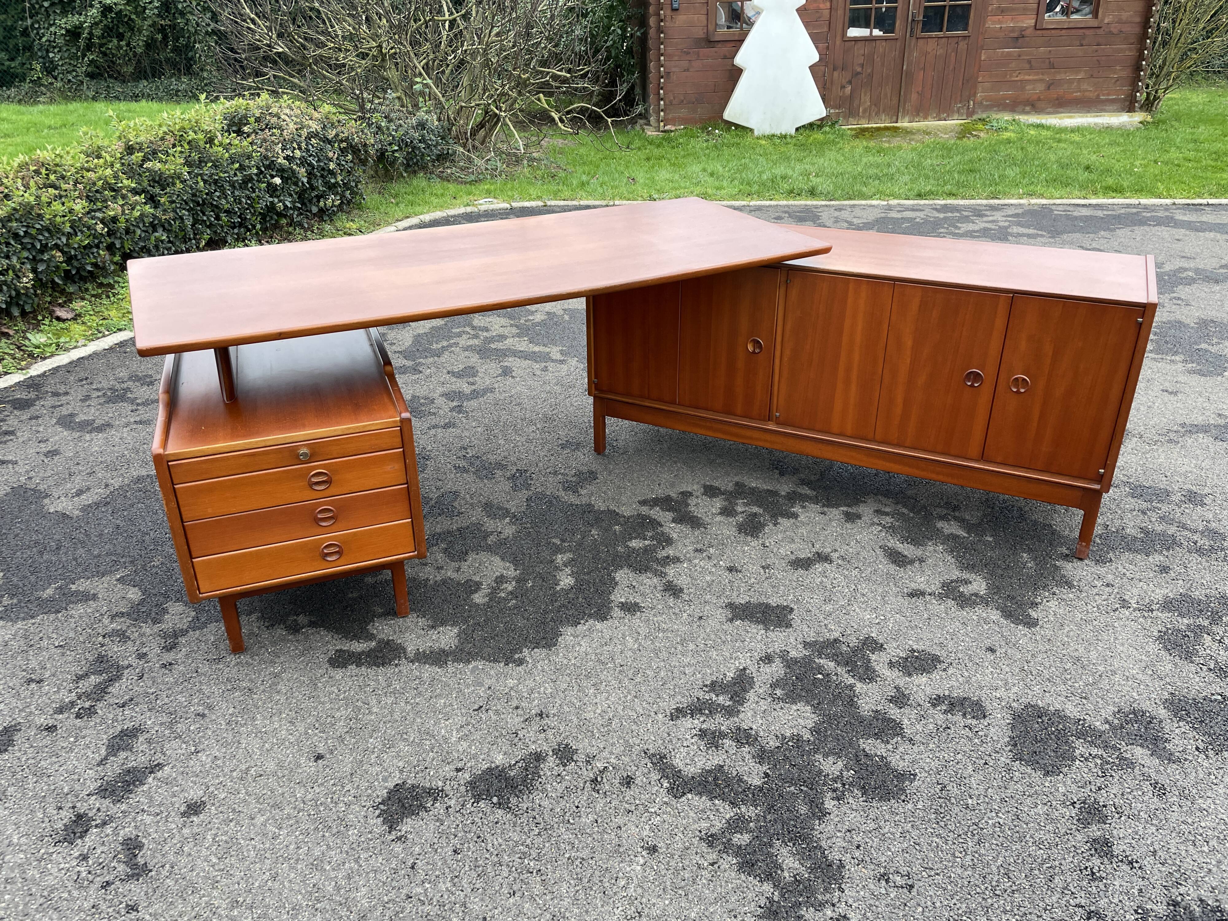 Desk Jacques Hauville 1960 bema and enfilade desk