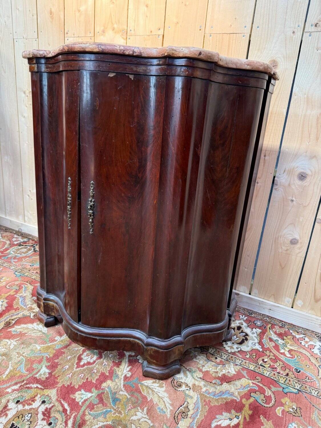 Curved corner buffet Napoleon III – Flamed mahogany and original marble