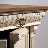 Old cream-white chest of drawers (circa 1920)