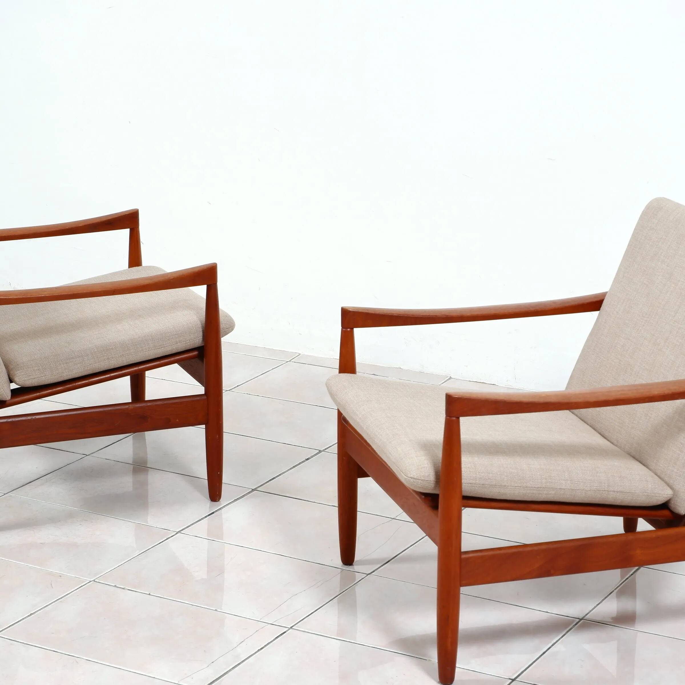 2 chaises longues en teck par Skive Mobelfabrik