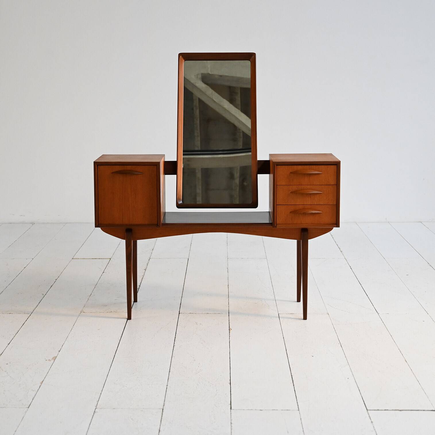 Dressing table “315” by Svante Skogh for Slutarp, 1960s