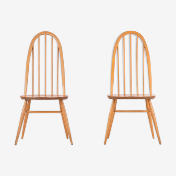 Deux chaises scandinaves en chêne
