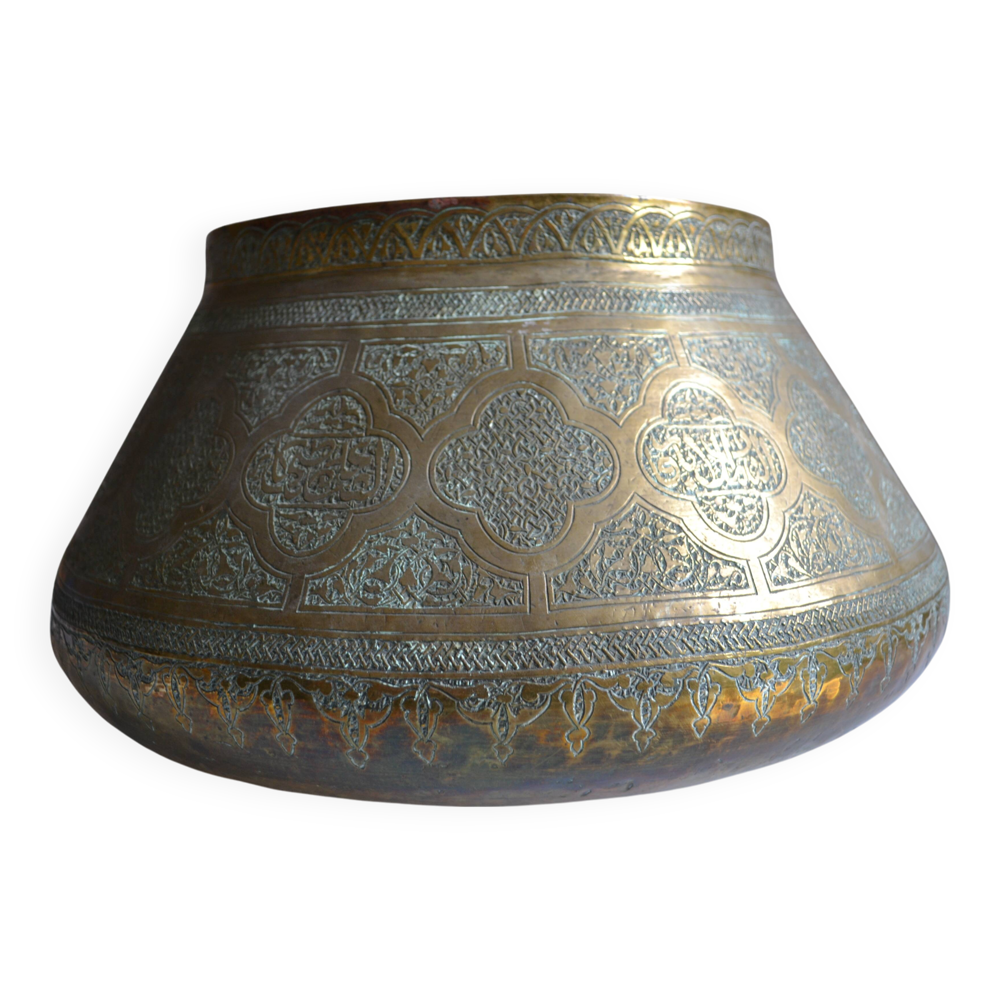 Copper basin islamic art