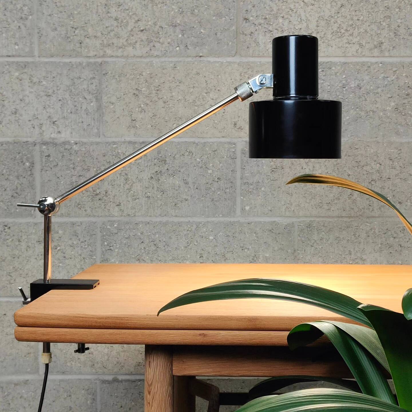 Vise lamp restored by Jan Suchan for Elektrosvit Czech Republic