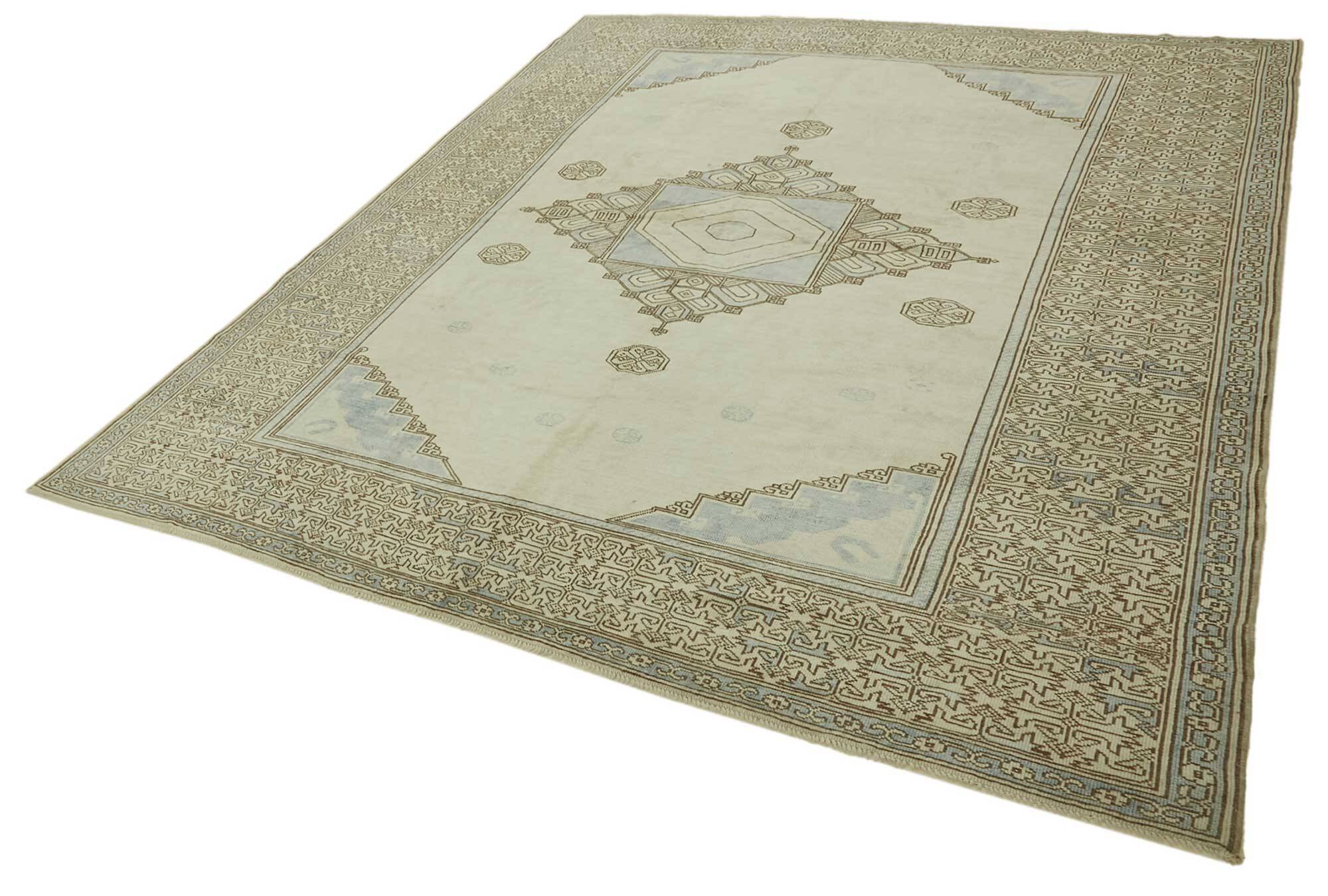Turkish Vintage Anatolian Rug 245 cm x 296 cm