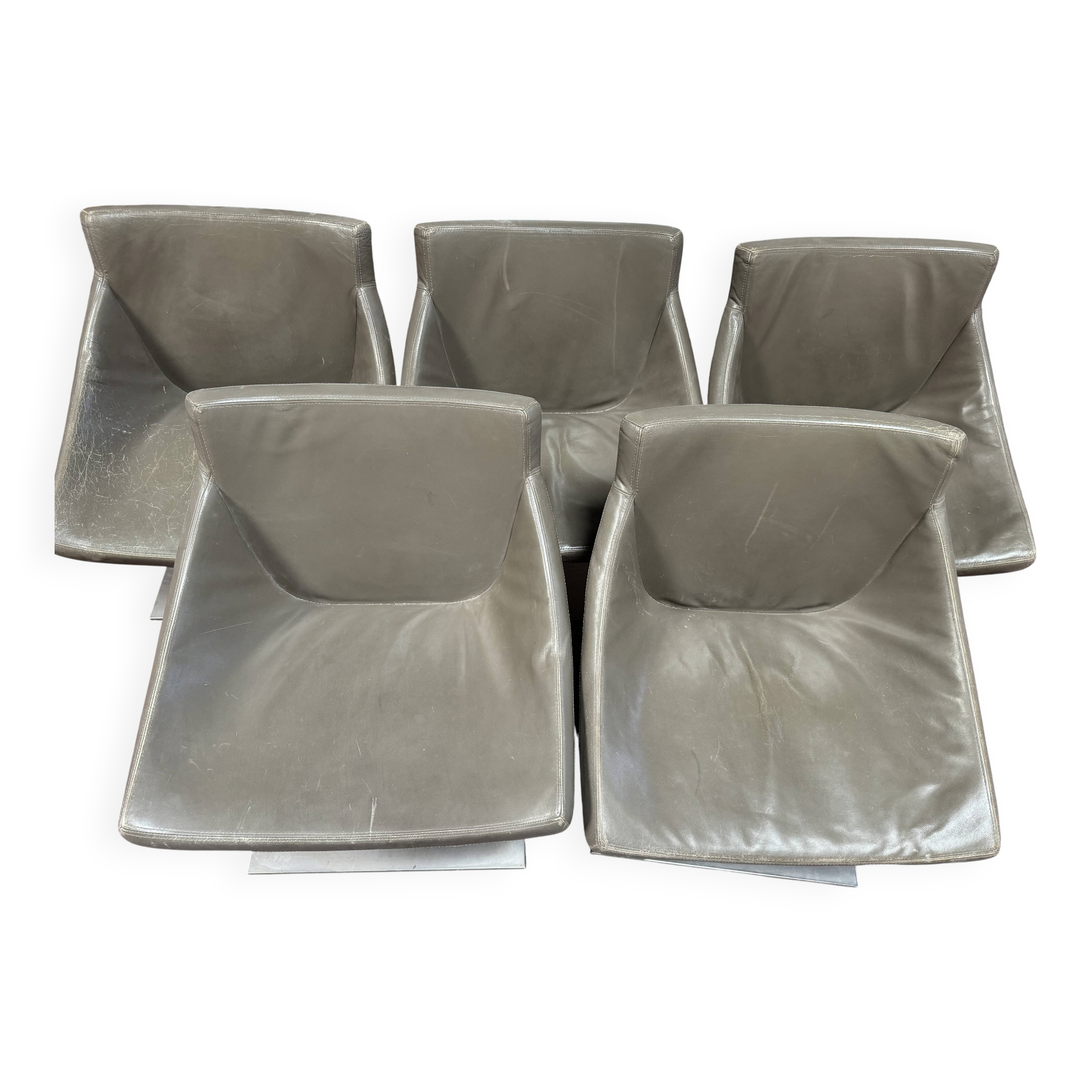 Swivel leather armchair team by wellis