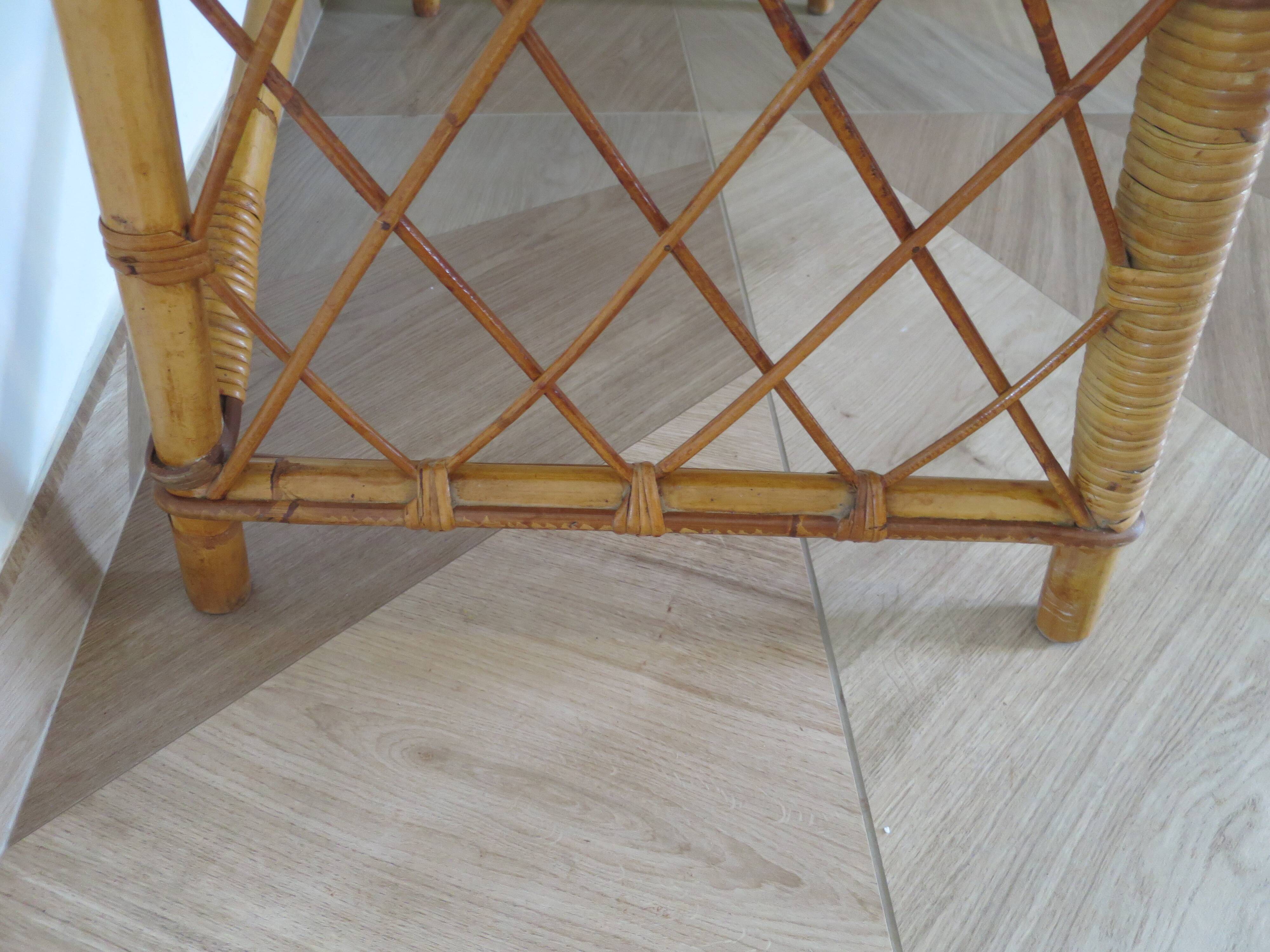 Vintage design - beautiful retro desk in bamboo wood and rattan - 2 drawers - 60s