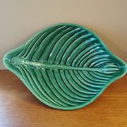 Coupe vintage en barbotine forme feuille