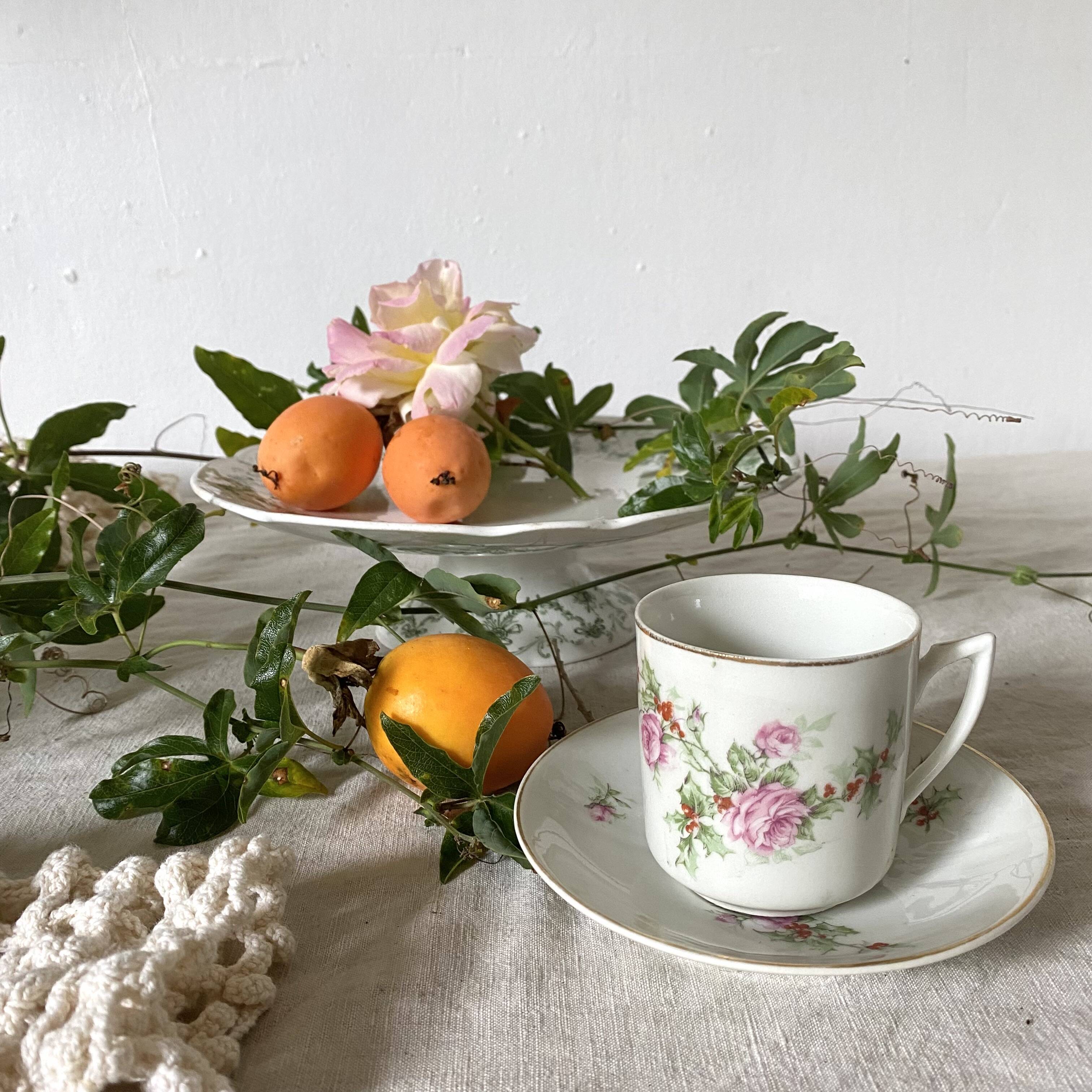 Standing dish, English porcelain compotier Ridgway