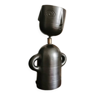 Anthropomorphic ceramic lamp