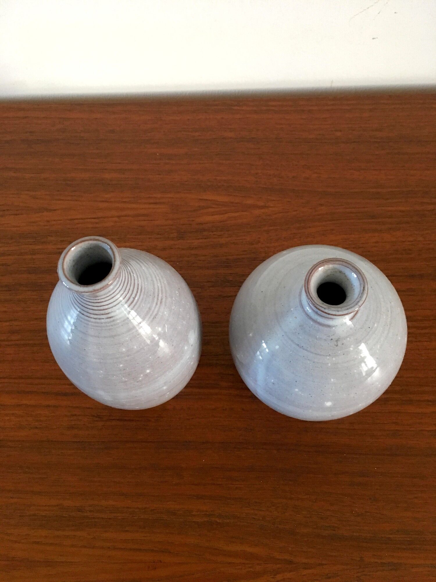 2 vintage ceramic vase signed