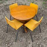 Vintage 70s table and 4 chairs set