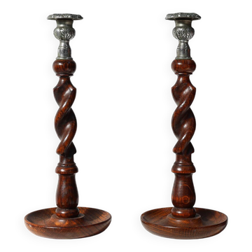 Paire de bougeoirs français Barley Twist en bois avec bobèche en métal argenté