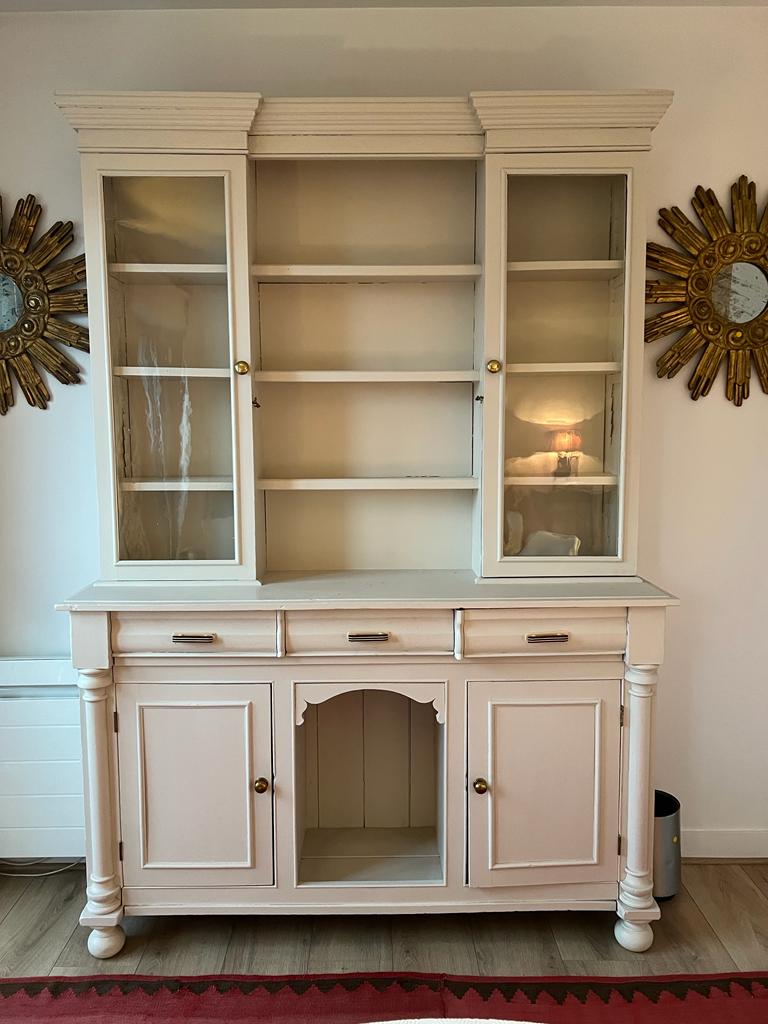 Vaisselier vitré en bois