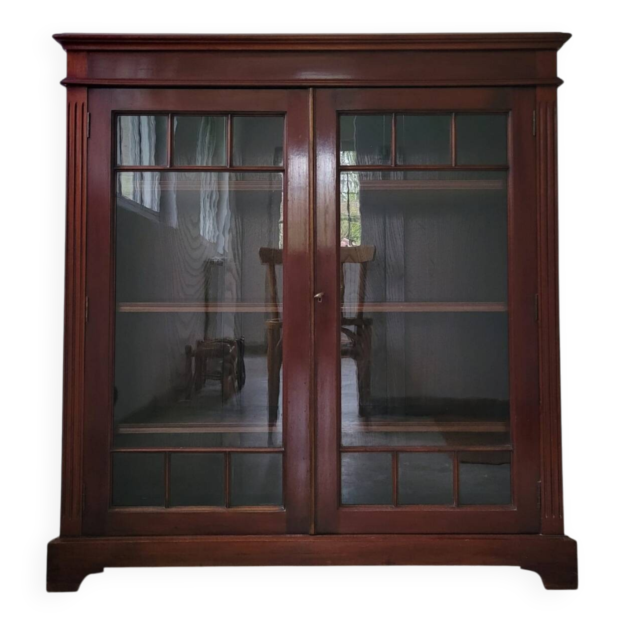 Bibliothèque vitrée vitrine
Anglaise début XXème