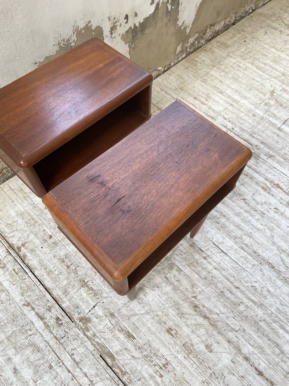 Paire de chevet scandinave en teck