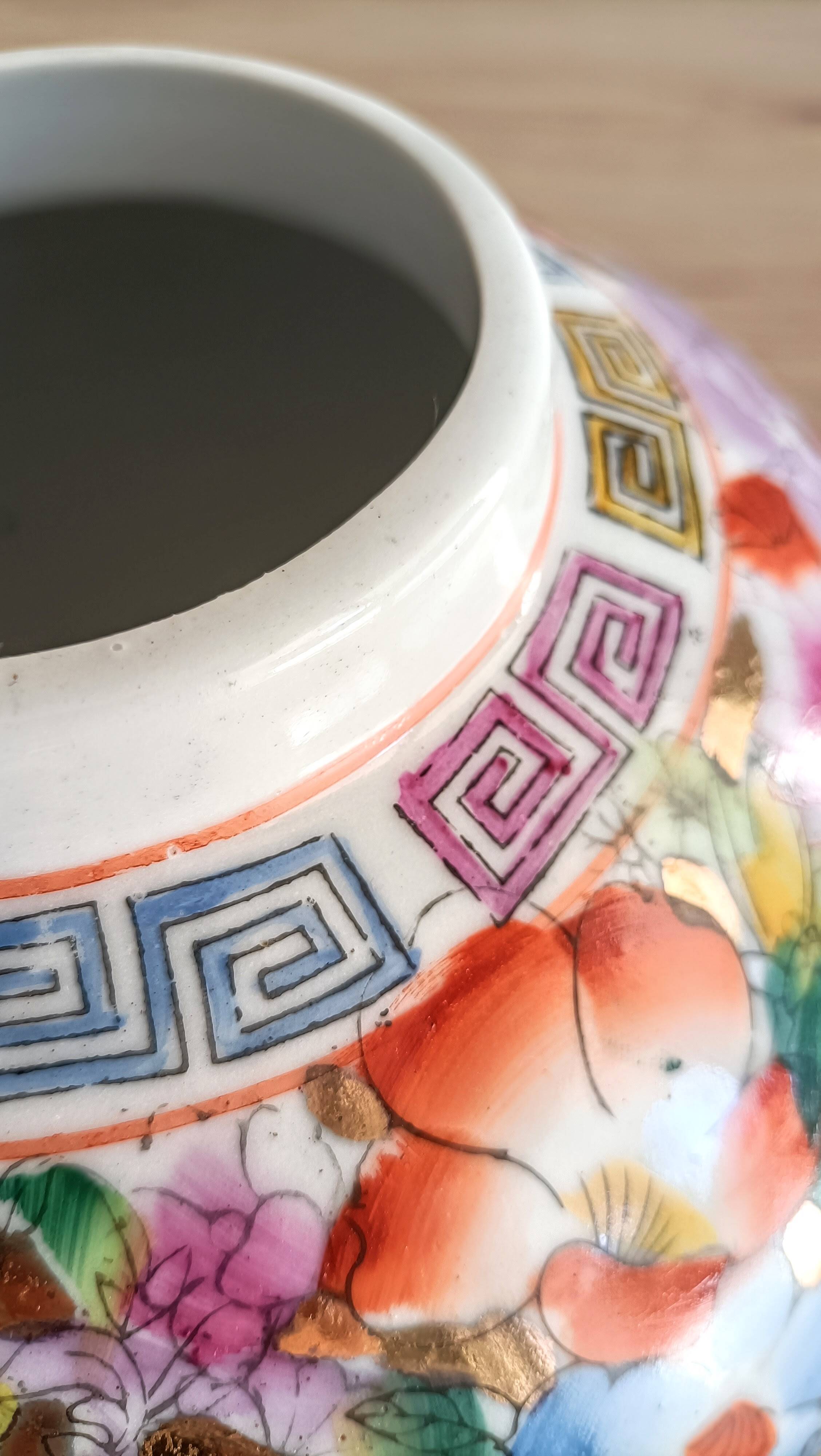 Large Chinese ginger jar with multi-colored porcelain lid