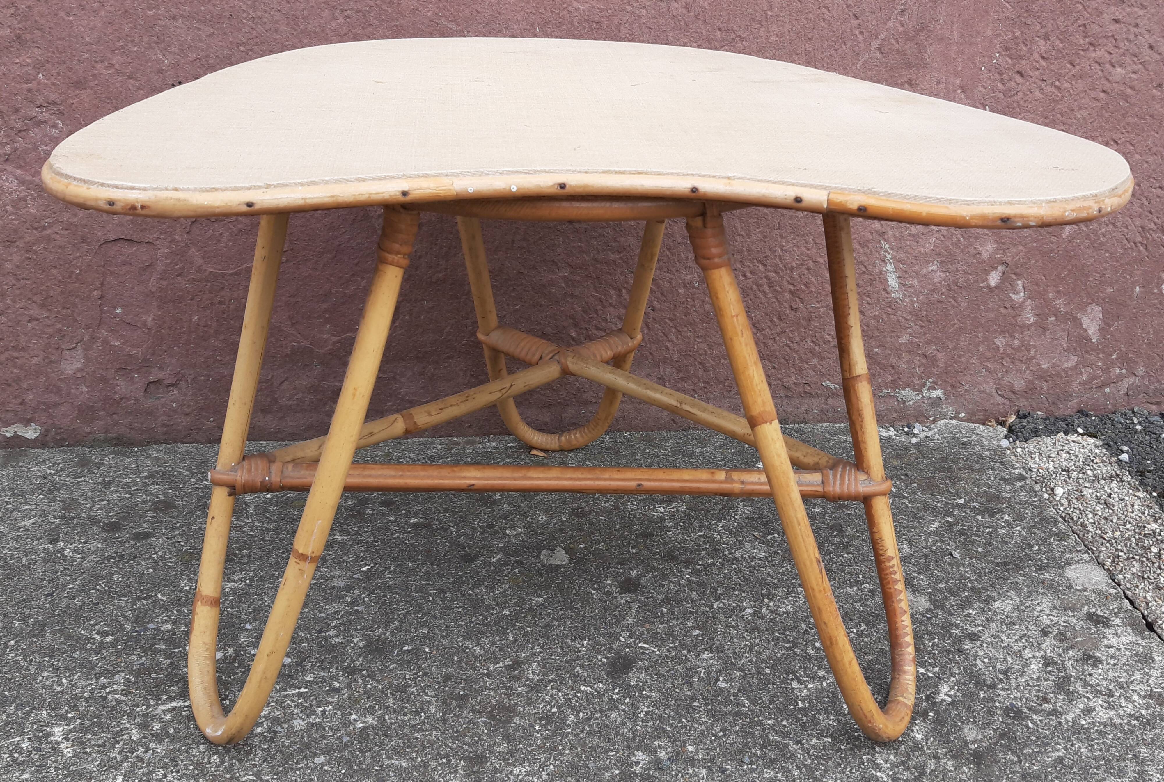 Coffee table, side table, pedestal table or end table in bamboo.
