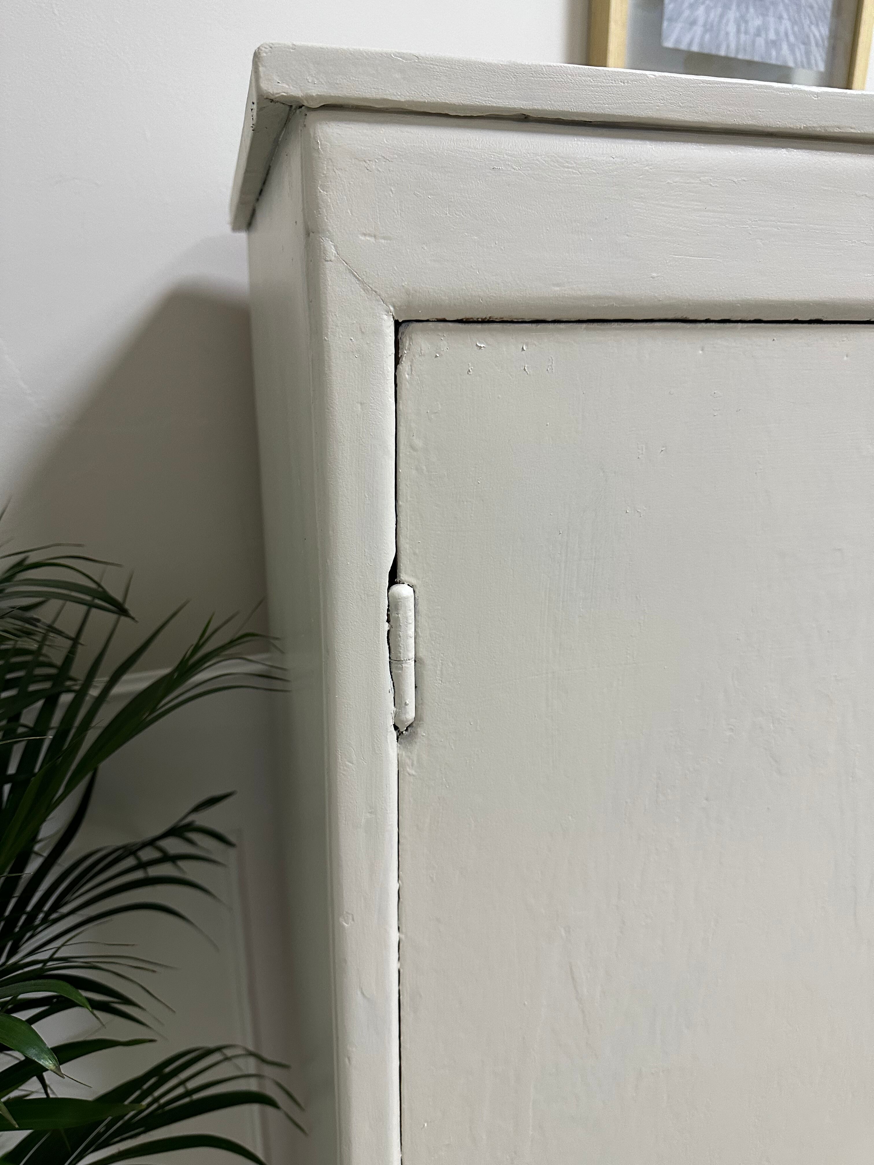 Parisian wardrobe in linen wood