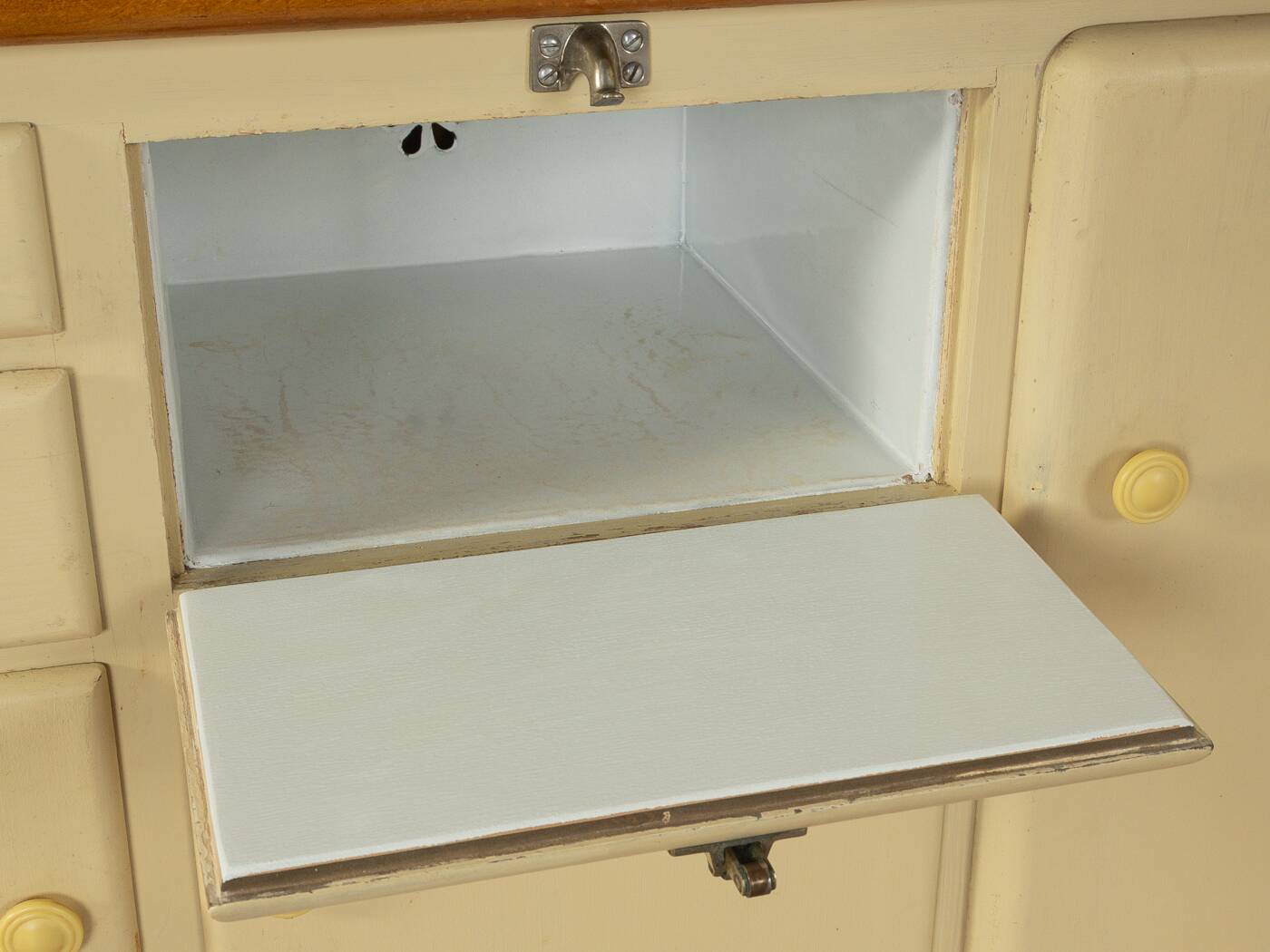 1920s Art Deco kitchen cabinet