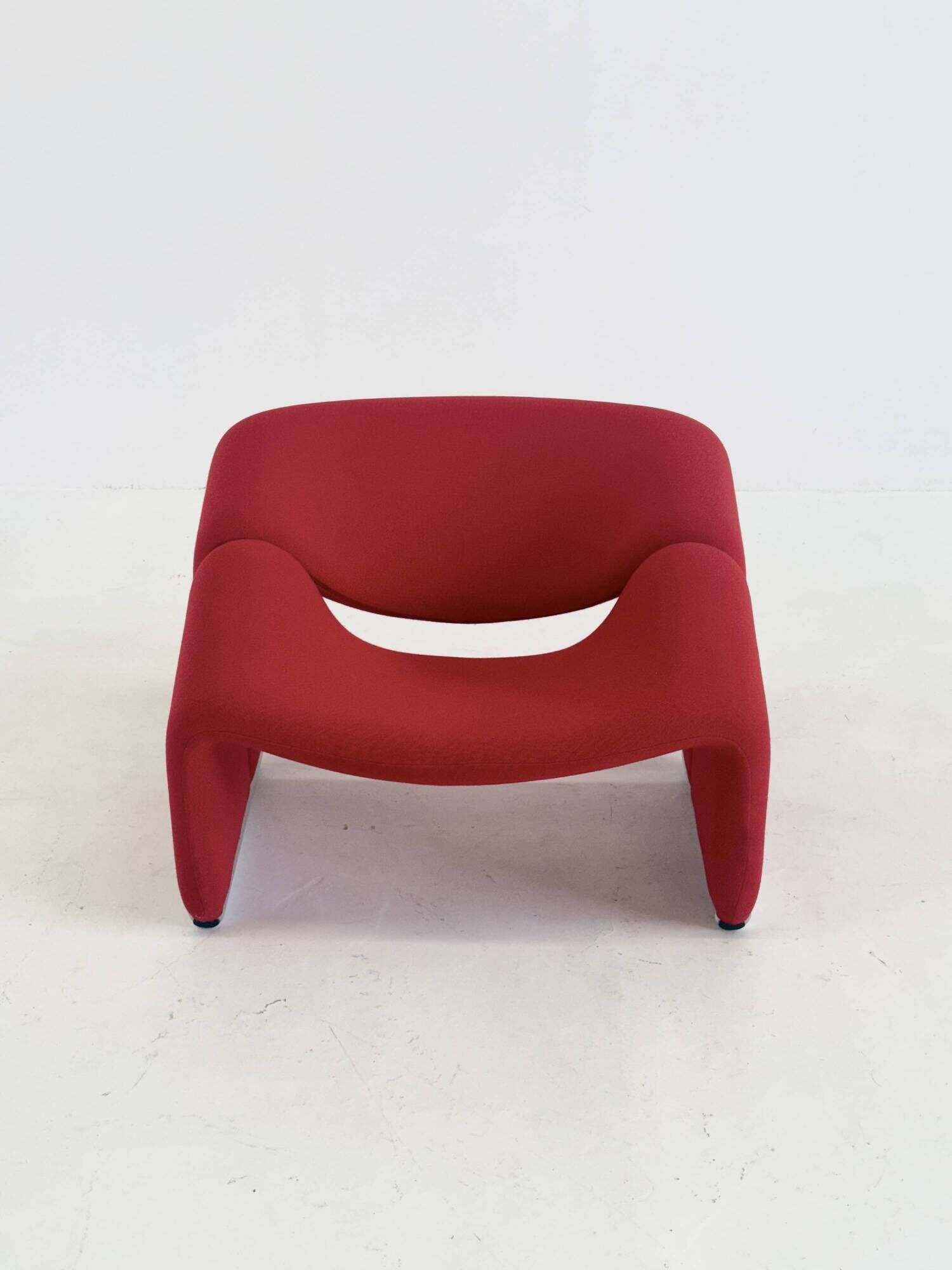 Chaise Artifort Groovy F598 M de Pierre Paulin en rouge