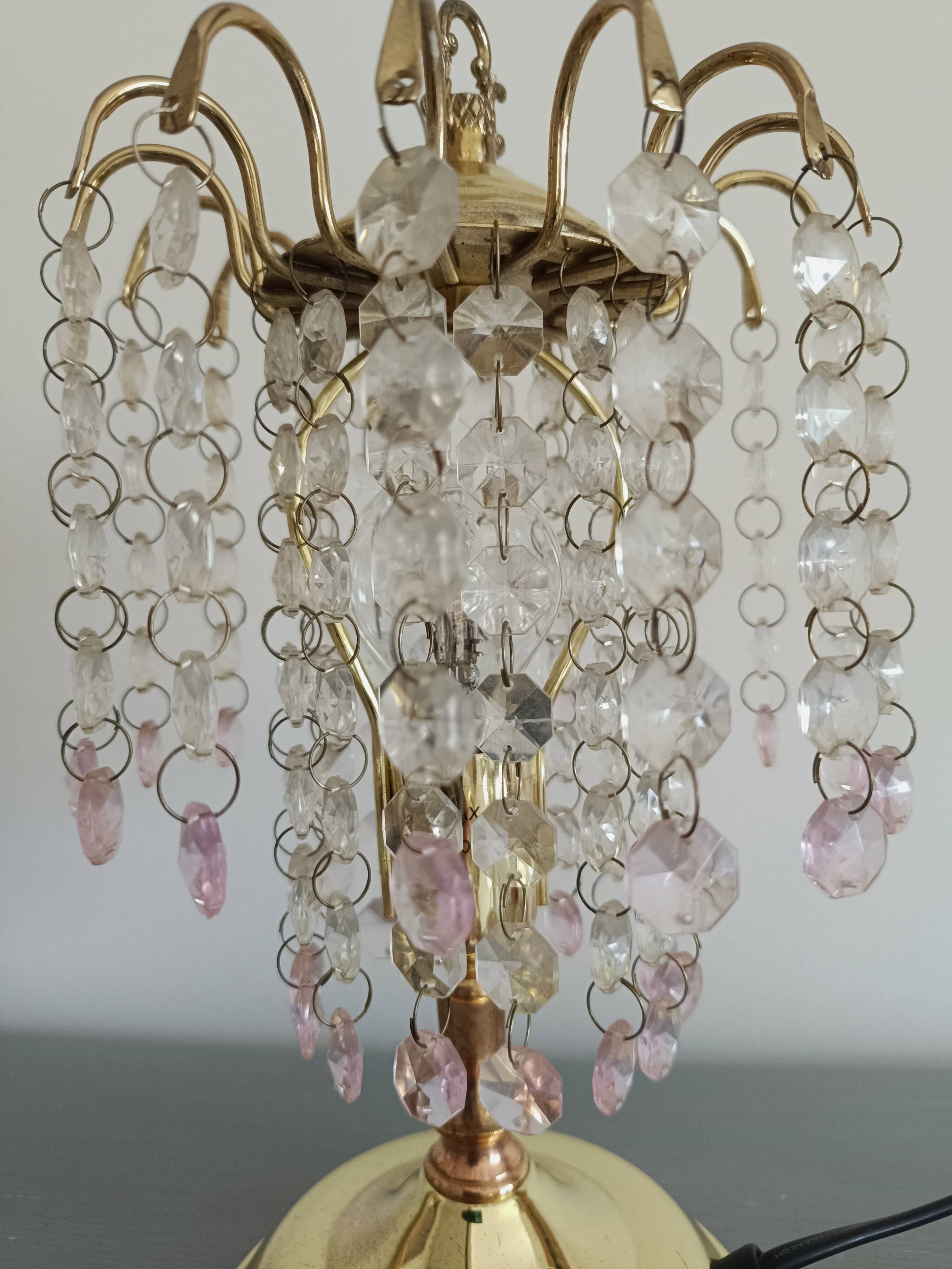 Table lamp with glass pendants