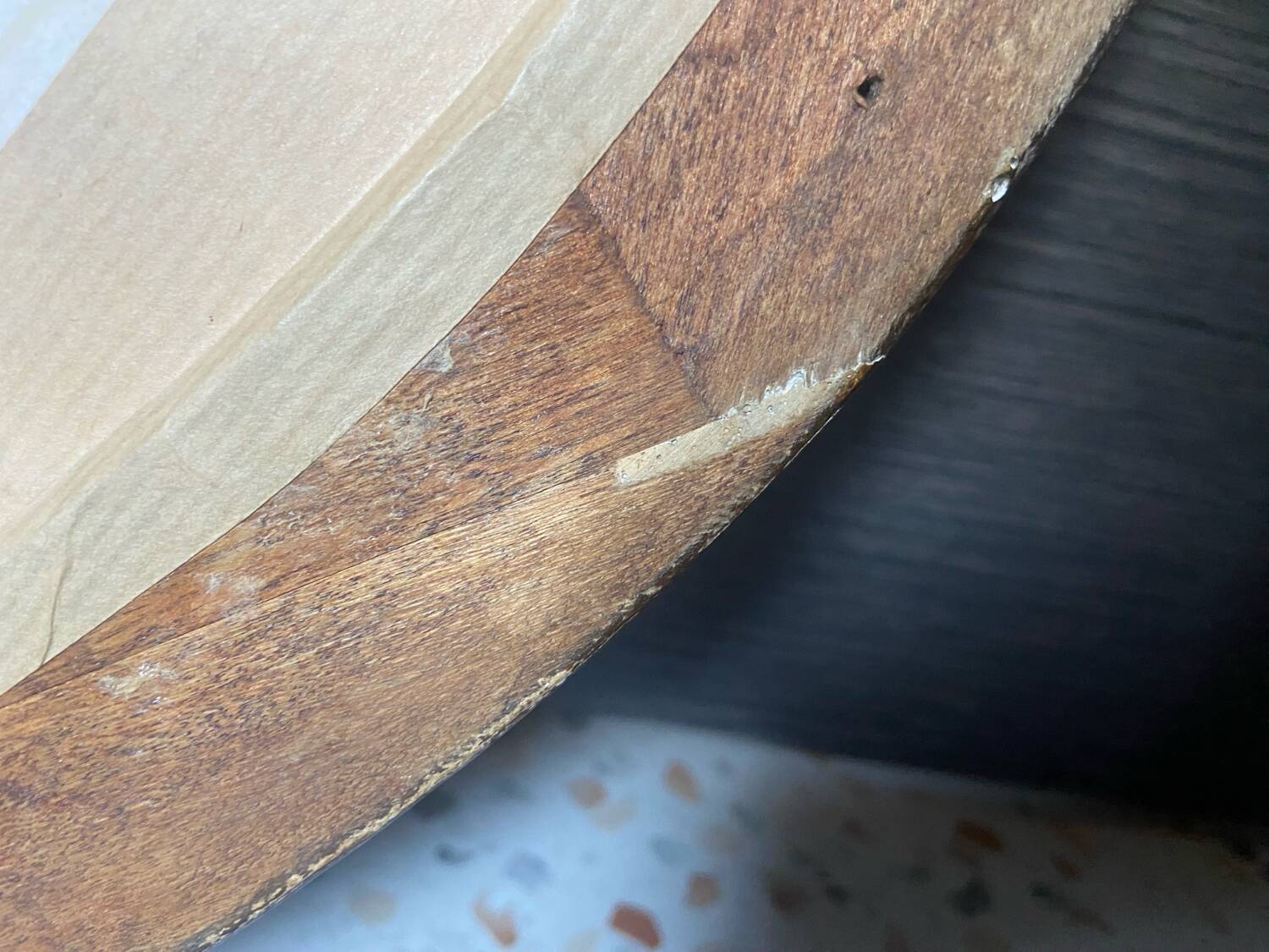 Antique oval frame with an oil painting of green collars