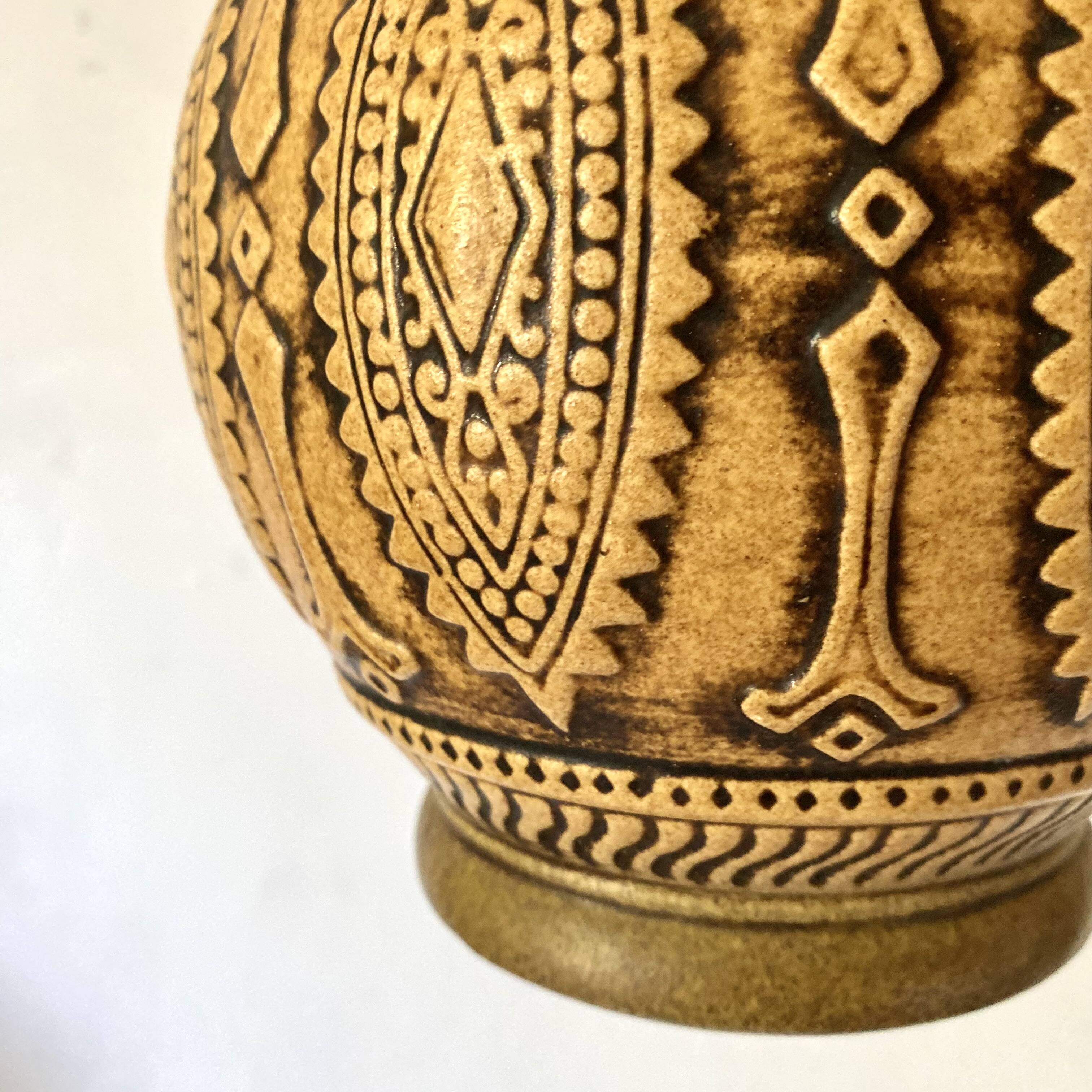 Ceramic vase from the 70s