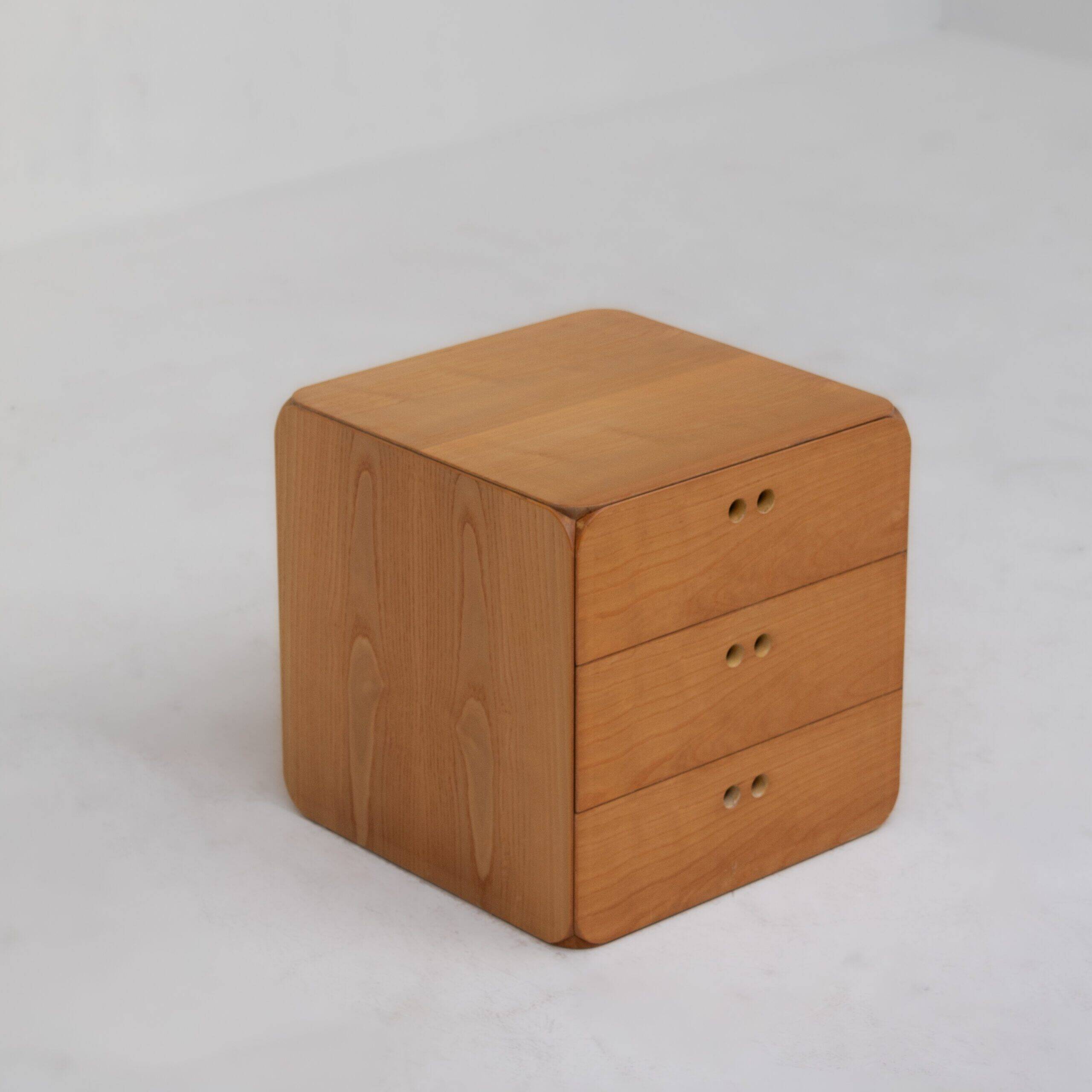 Armoires Derk Jan de Vries