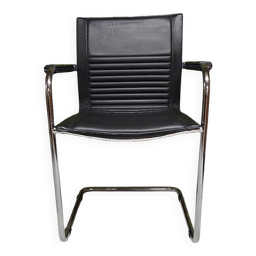 Art Collection vintage leather armchair