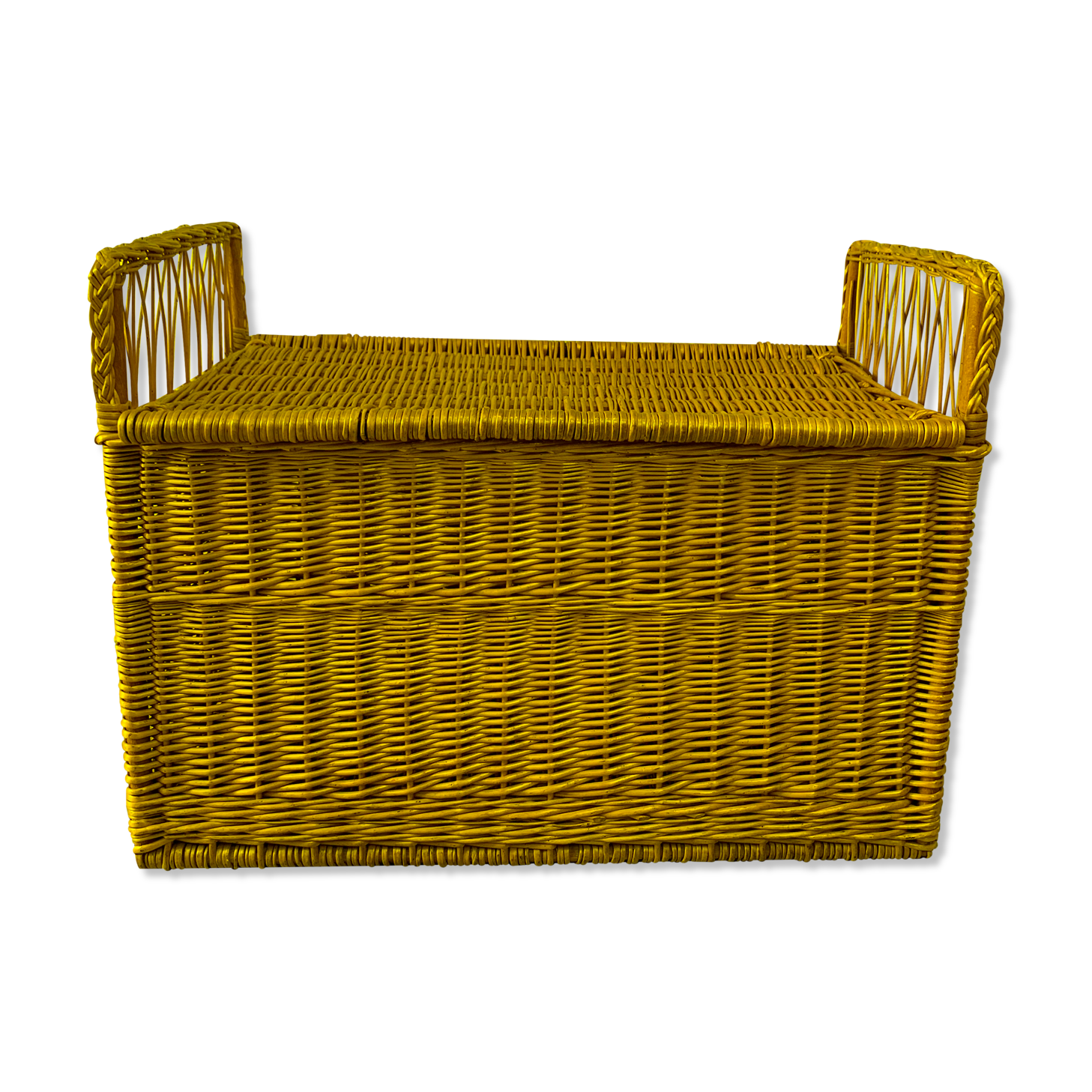 Wicker trunk/bench