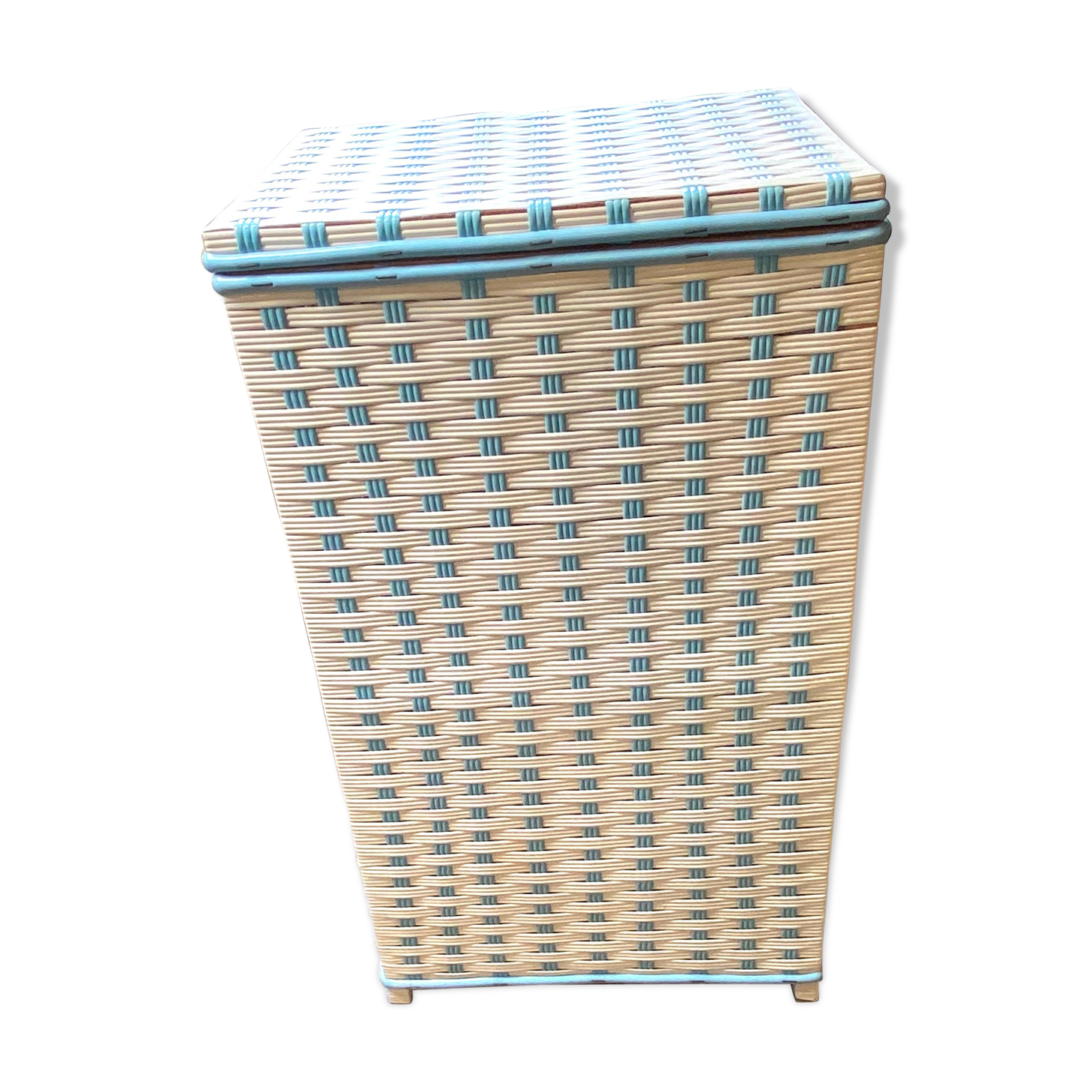 Laundry chest in scoubidou 60s