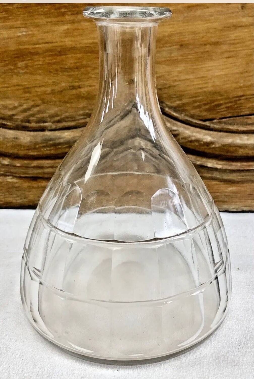 Baccarat crystal carafe, Charmes model