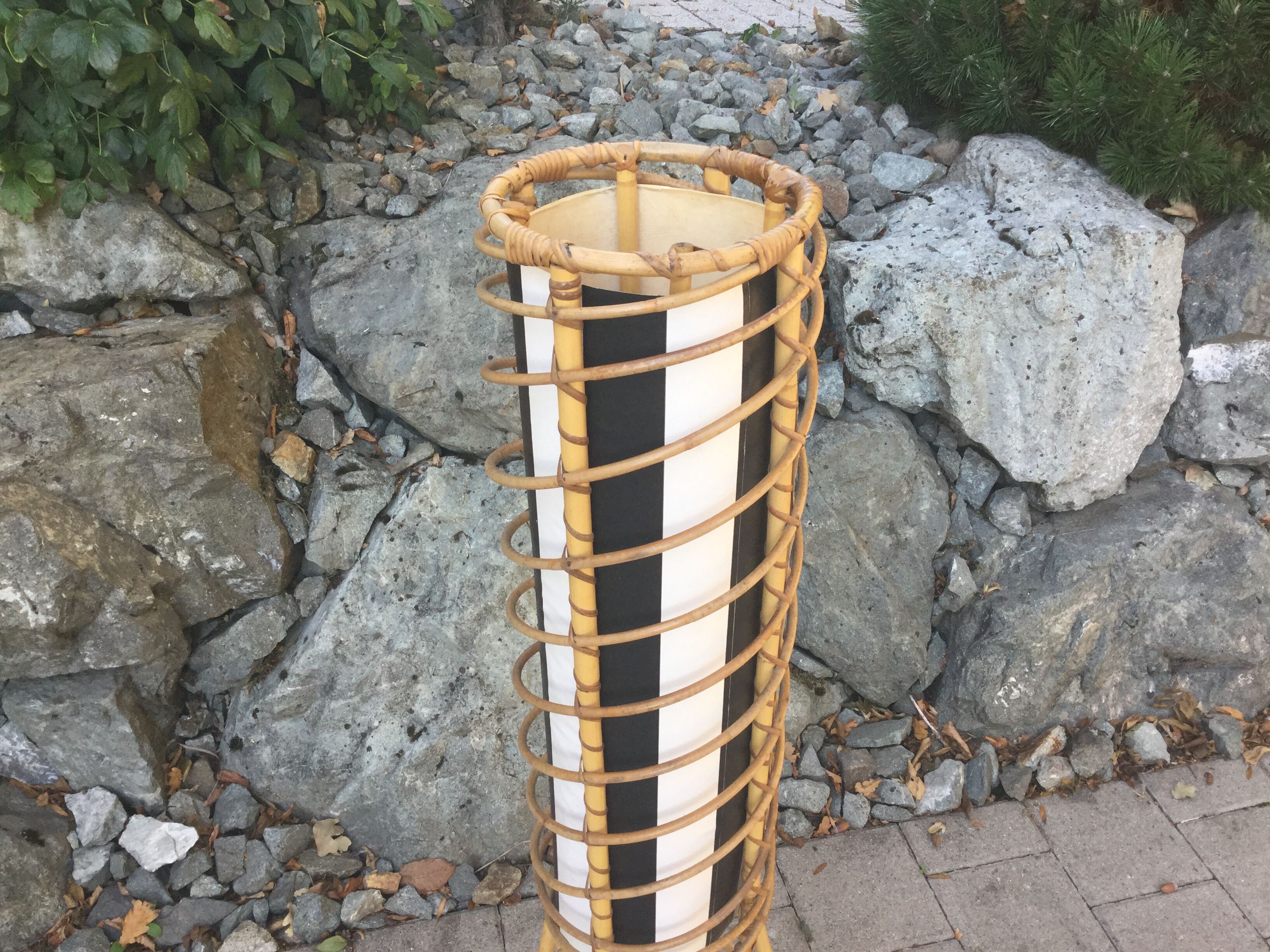 Cylindrical lamp rattan year 1960