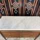 Commode de style Louis XVI en acajou