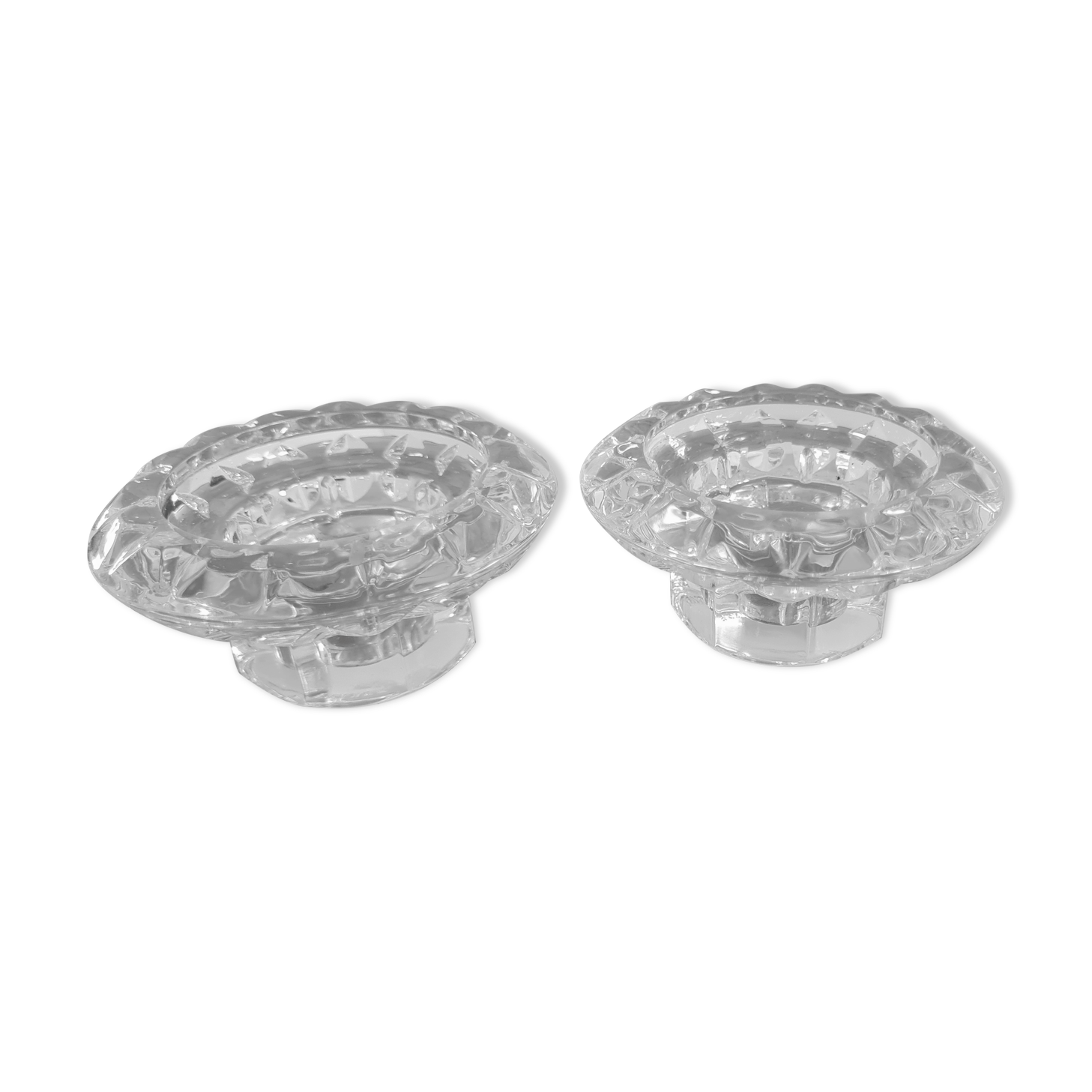 Paire de bougeoirs en verre
