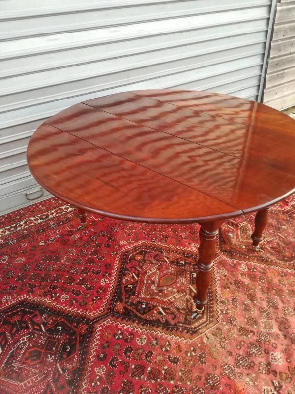 6-foot table in mahogany from the Louis Philippe period