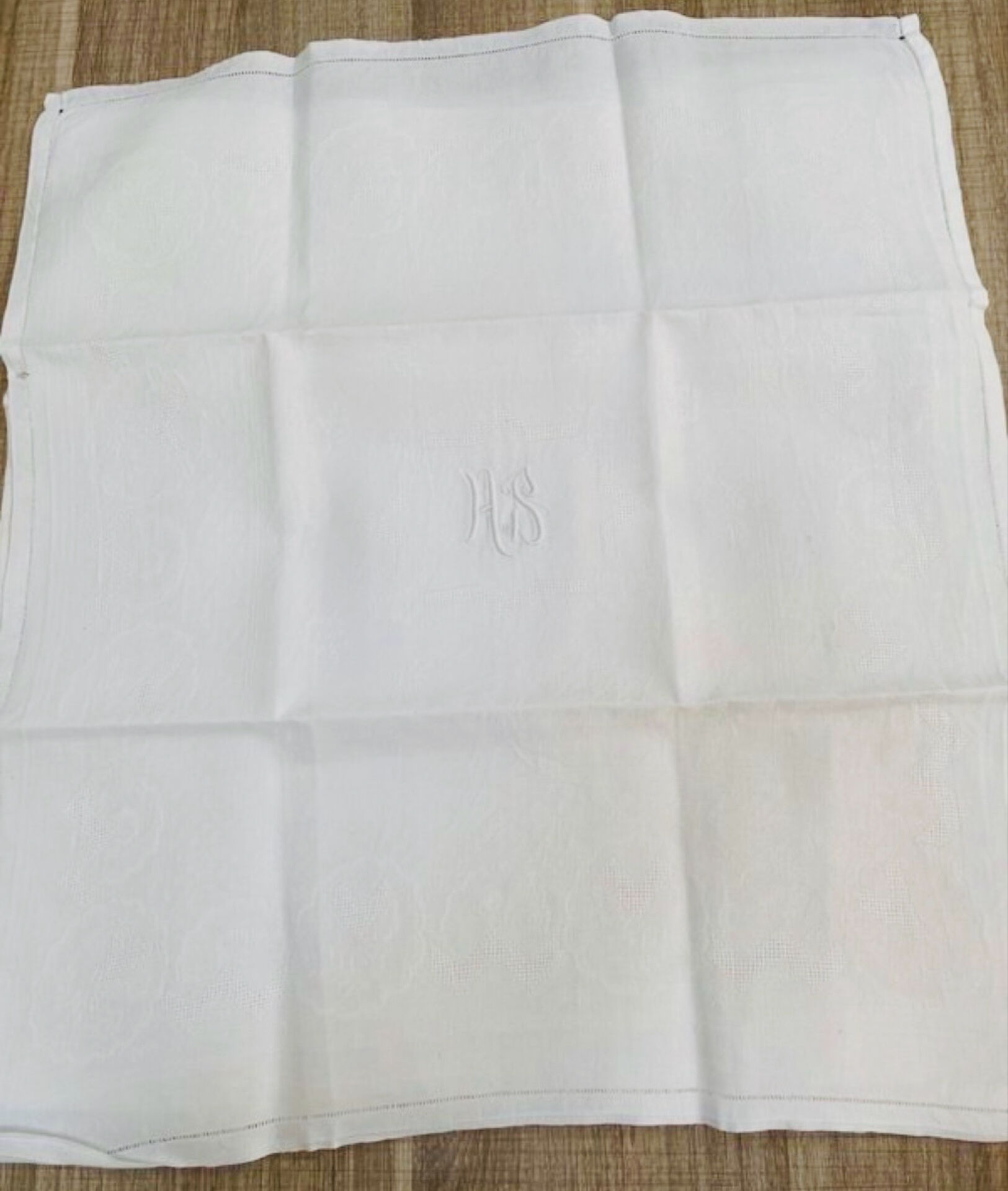 Serviette de table brodée Monogramme HS