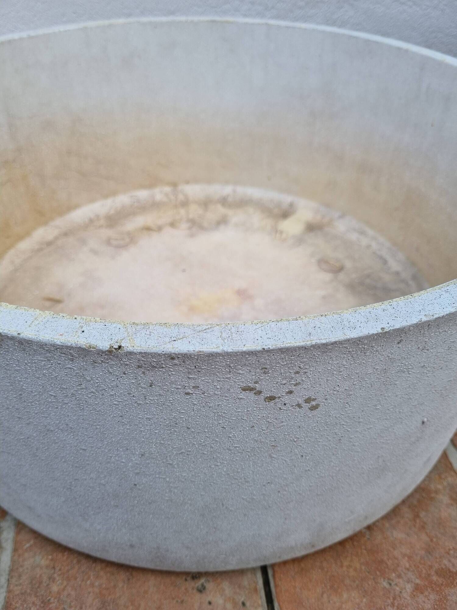 Large round container in composite material for garden, 53 cm in diameter and 25 cm in height