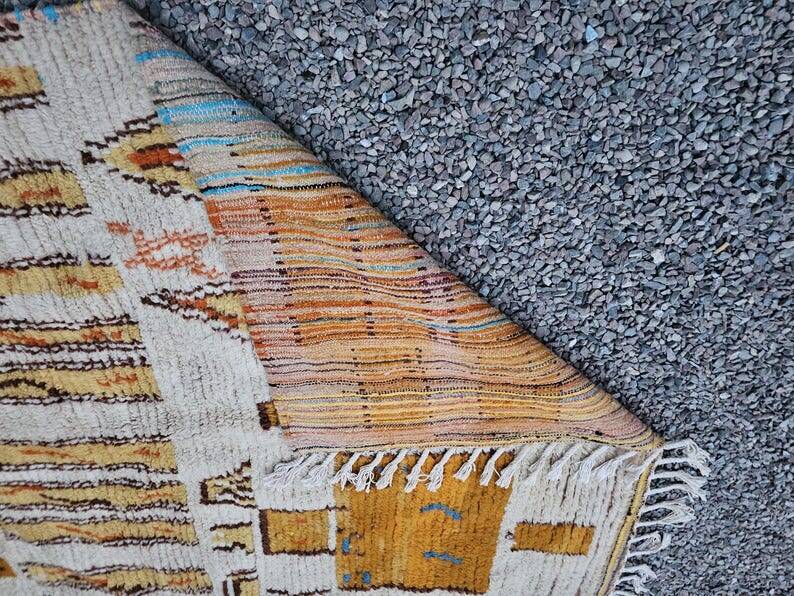 Ivory Moroccan rug, 150/250cm