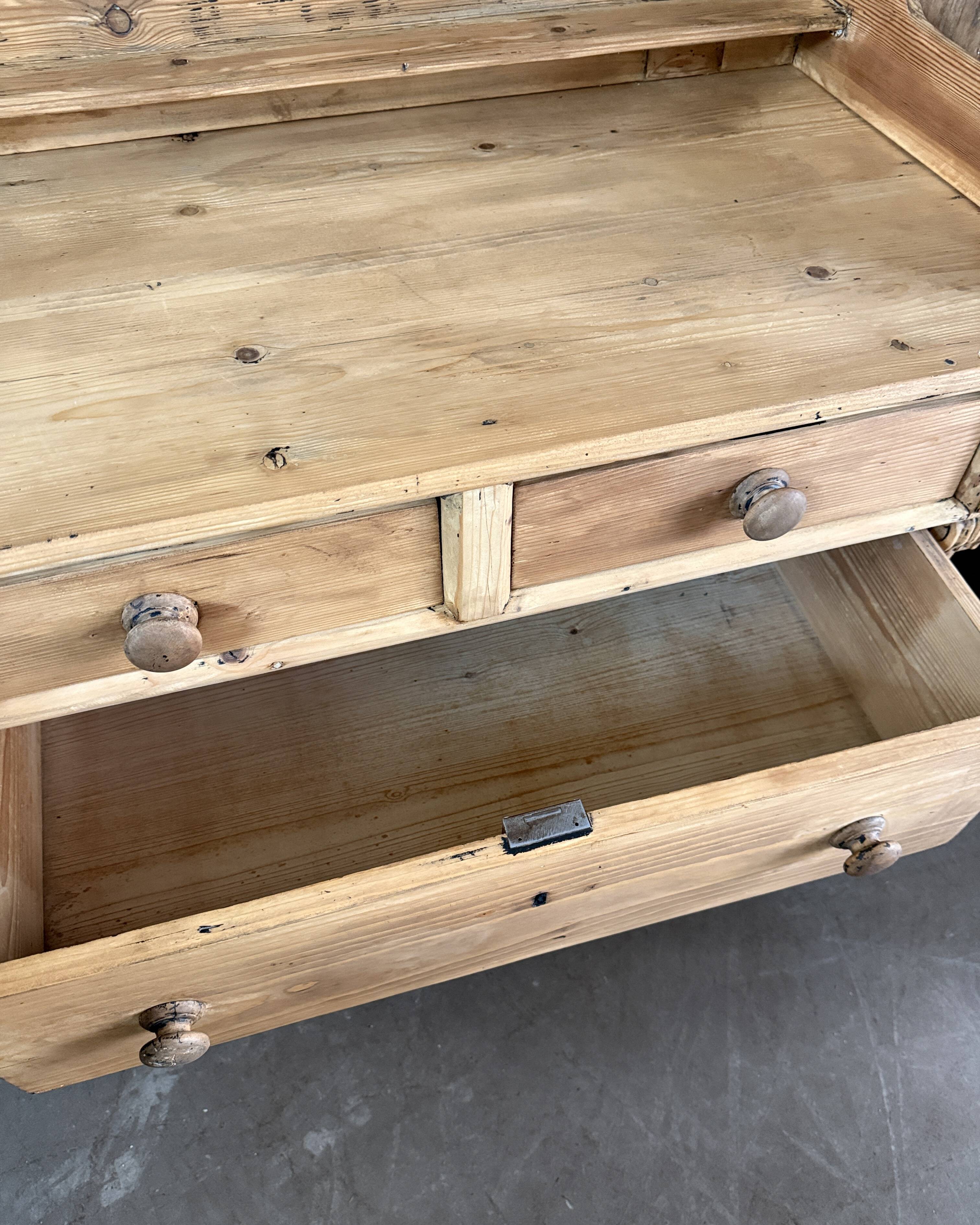 English pine chest of drawers