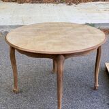 Table à manger ronde Louis XV rénovée en bois brut 210cm