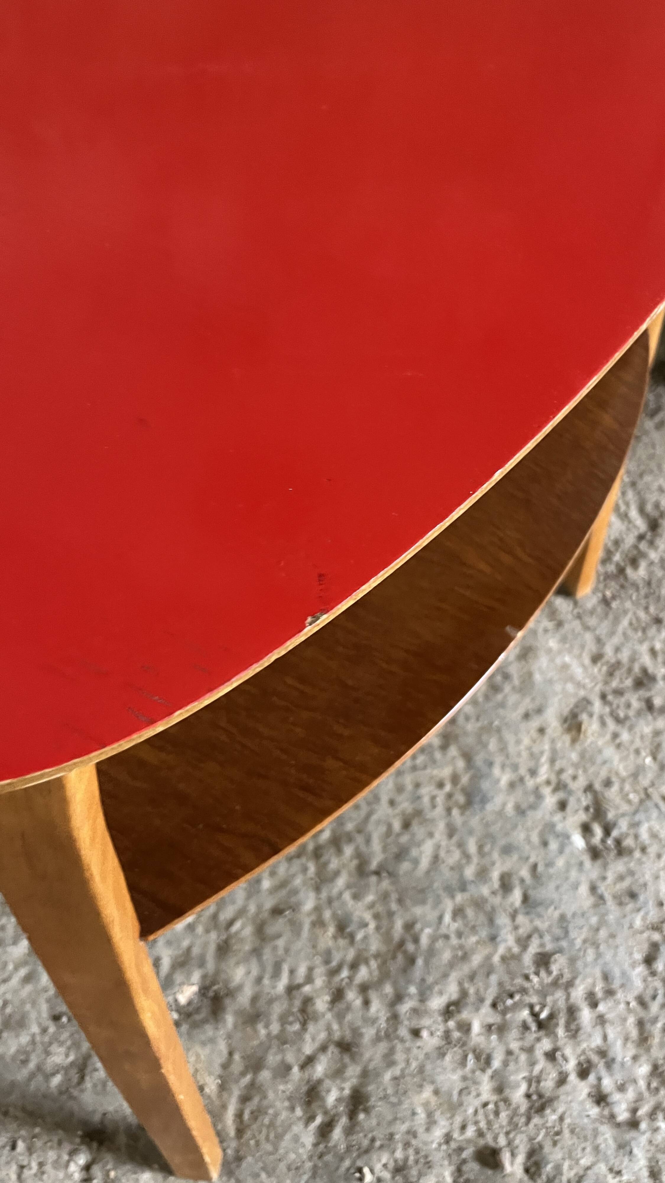 Bow Hood Table - Hugues Steiner