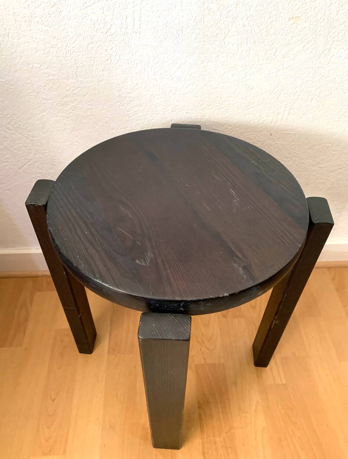 Black lacquered wooden stool