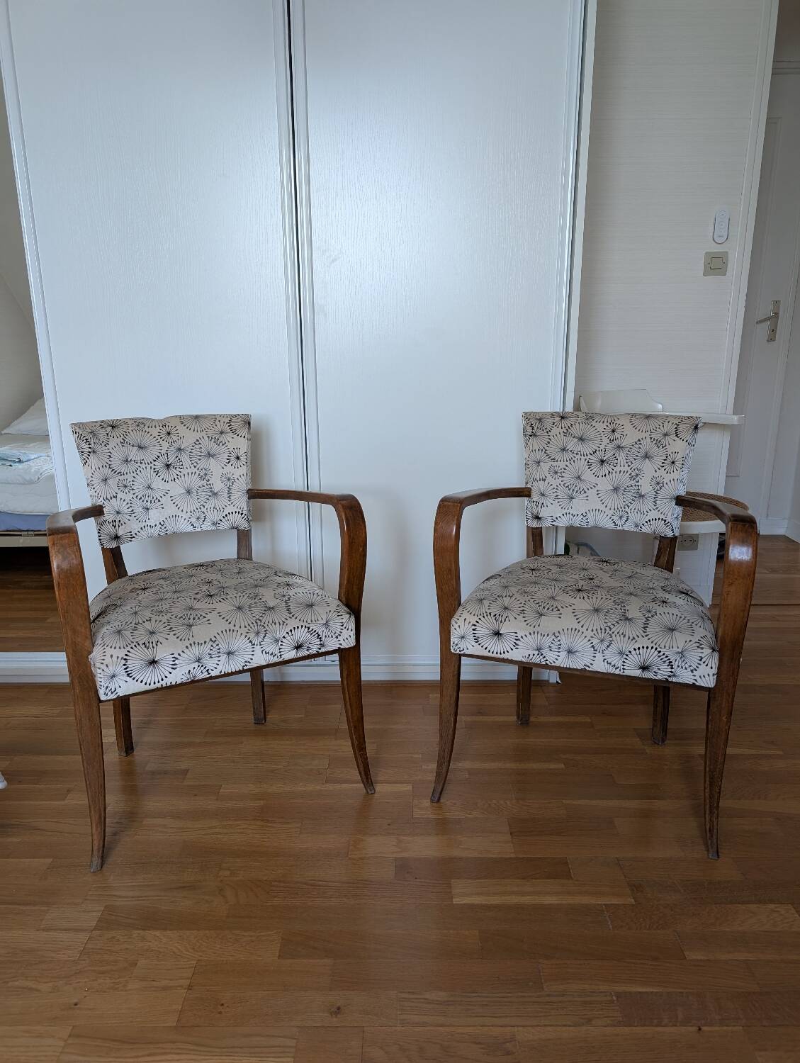 Set of two moustache bridge chairs