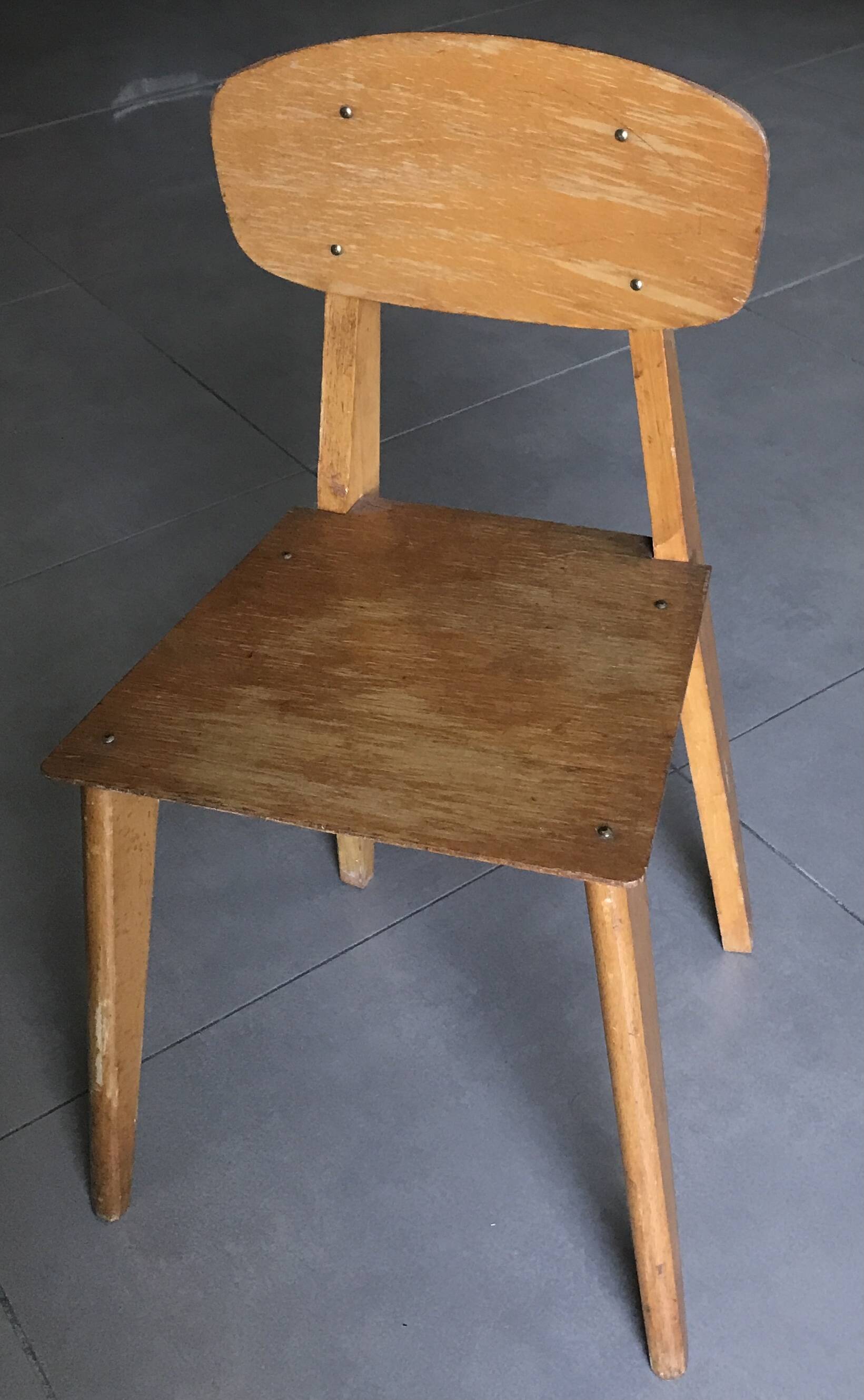 Vintage wooden chair for children from the 1960s:1970s