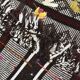 Tapis kilim turc blanc et noir
